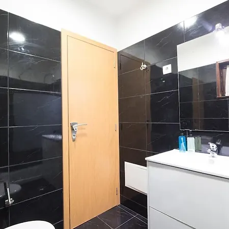 Апартаменты Garrett By Mtphomes